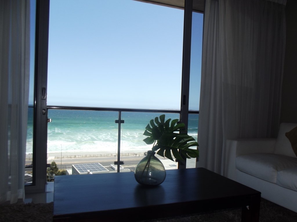 1 Bedroom Property for Sale in Bloubergrant Western Cape